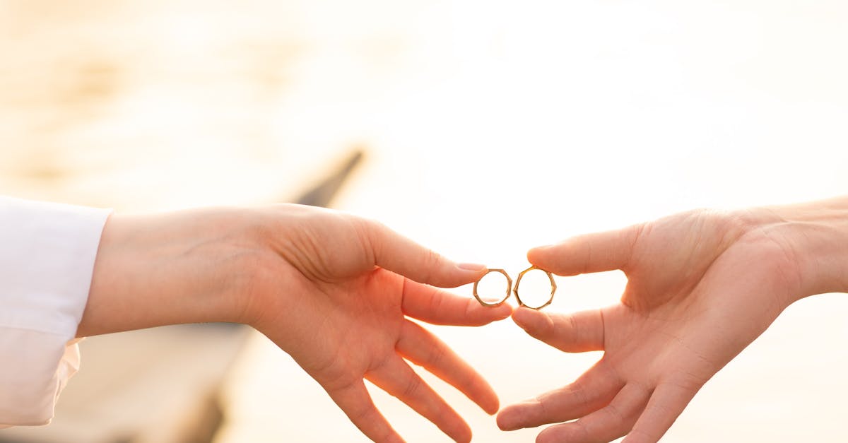 Customising Three Stone Engagement Rings for a Personal Touch