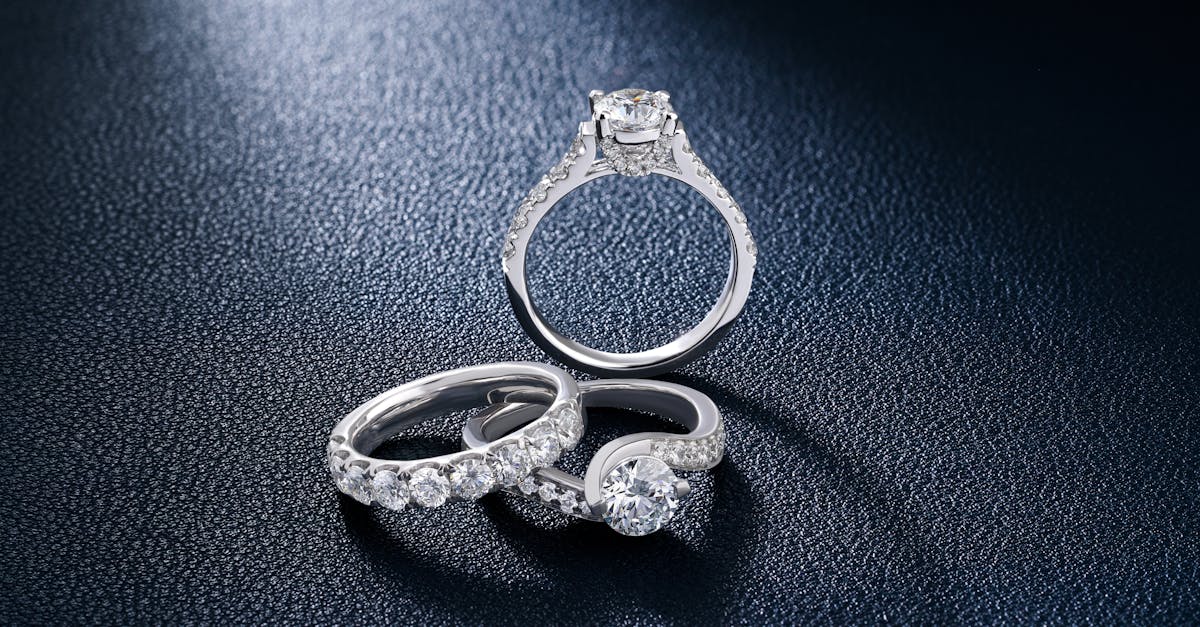 How to Choose the Perfect Sapphire Engagement Ring
